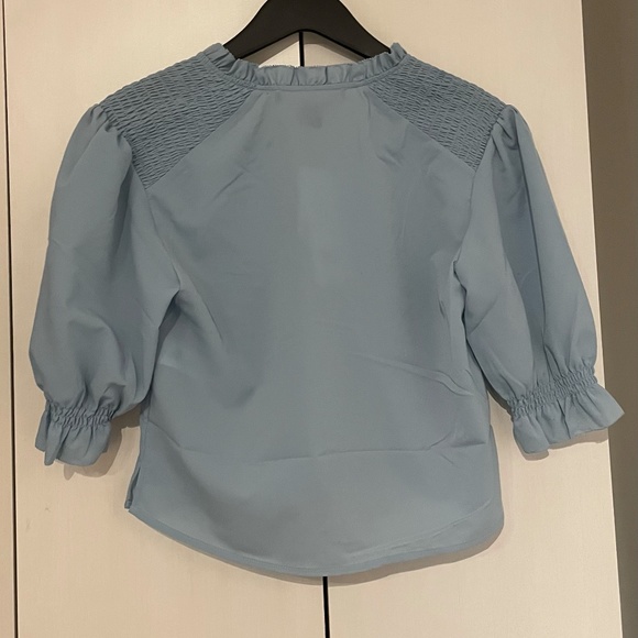 French Connection Crepe Light Cropped Top Ruffle Sleeve Blouse in Forget Me Not - Picture 6 of 7